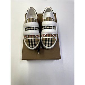(NWT, NIB) Burberry Kids Mark Check White Brown Sneaker Size EU 35 US 3